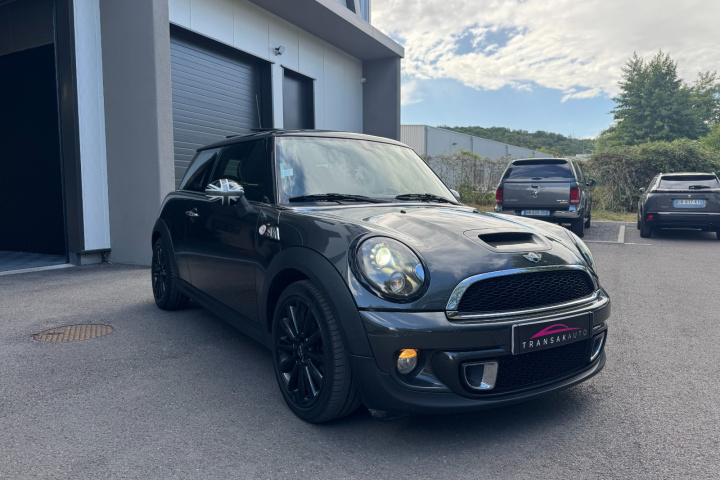 MINI HATCH R56