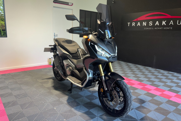 HONDA X-ADV 750