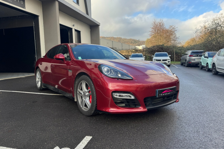 PORSCHE PANAMERA GTS