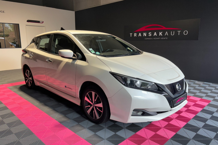 NISSAN LEAF 2019