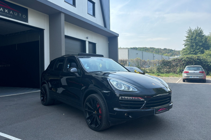 PORSCHE CAYENNE