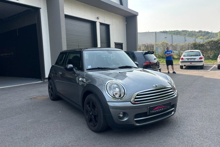 MINI HATCH R56