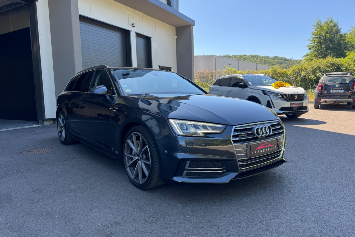 AUDI A4 AVANT