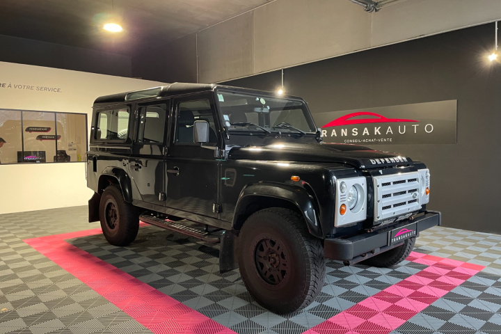 LAND ROVER DEFENDER 110 STATION WAGON