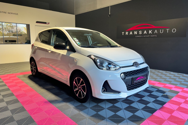 HYUNDAI i10